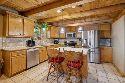 Kitchen - 20151 Ben Fly Rd, Lyles, TN 37098 photo 6 of 10