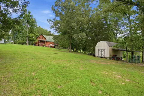 Exterior - 20151 Ben Fly Rd, Lyles, TN 37098 photo 7 of 8