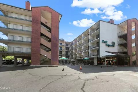 685 River Rd #111, Gatlinburg, TN 37738
