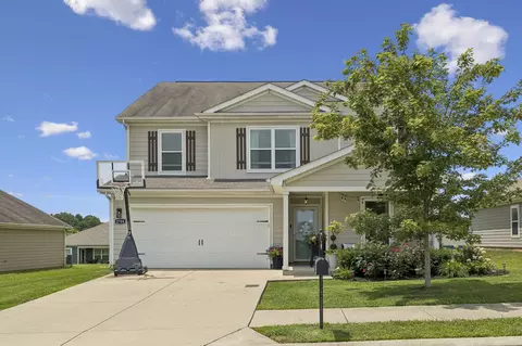 2704 Swarm Ct, Columbia, TN 38401