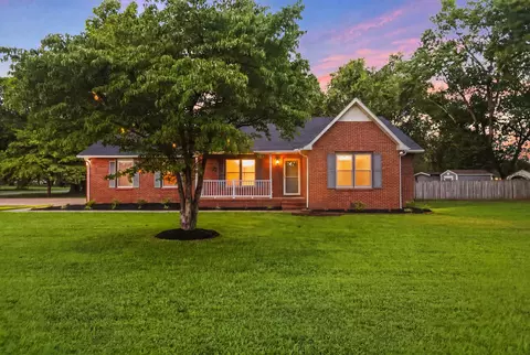 401 Ridgetop Dr, Smyrna, TN 37167
