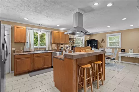 Kitchen - 353 Powers Blvd, Waverly, TN 37185 photo 4 of 6