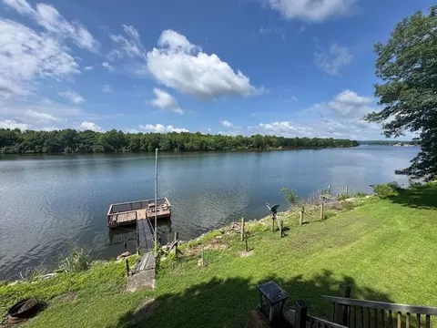 198 Beechview Dr, Clifton, TN 38425