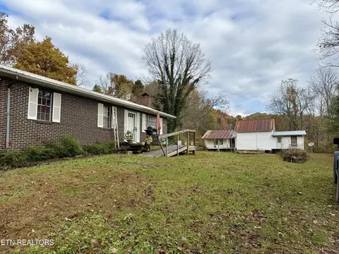 186 Drinnon Ln, Sneedville, TN 37869