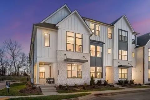 2093 Conductor Ln, Thompsons Station, TN 37179