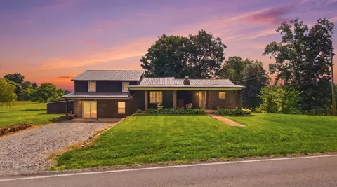 745 Lois Ridge Rd, Lynchburg, TN 37352