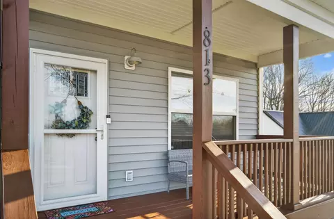 Exterior - 813 5th Ave E, Springfield, TN 37172 photo 8 of 14
