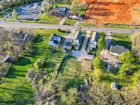 View/Area - 813 5th Ave E, Springfield, TN 37172 photo 3 of 7