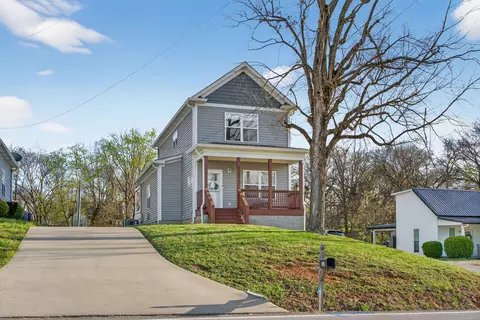 Exterior - 813 5th Ave E, Springfield, TN 37172 photo 9 of 14