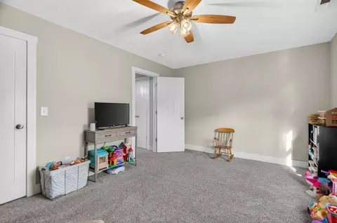 Bedroom - 813 5th Ave E, Springfield, TN 37172 photo 1 of 5