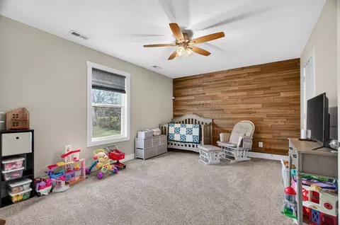 Bedroom - 813 5th Ave E, Springfield, TN 37172 photo 2 of 5