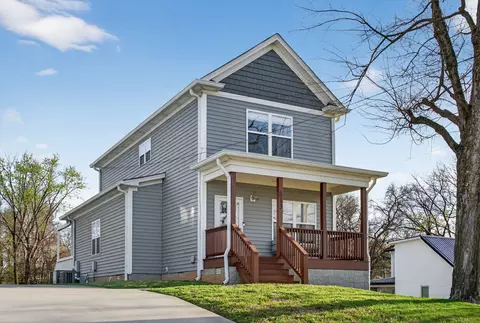 Exterior - 813 5th Ave E, Springfield, TN 37172 photo 2 of 14