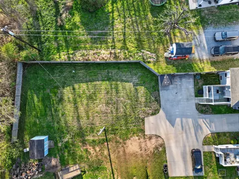 View/Area - 813 5th Ave E, Springfield, TN 37172 photo 2 of 7