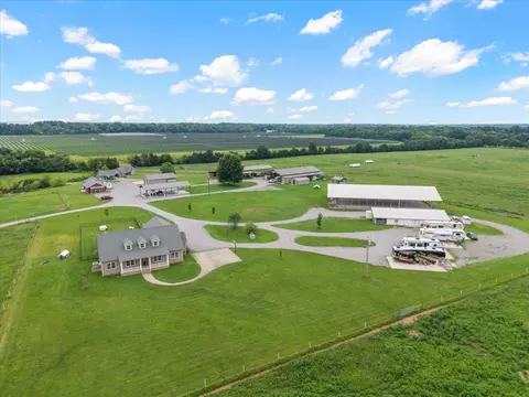 221 Eady Rd, Shelbyville, TN 37160