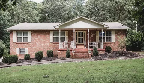 651 Oak Shadow Dr, New Johnsonville, TN 37134