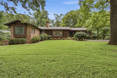1004 Hillcrest Ave, Columbia, TN 38401