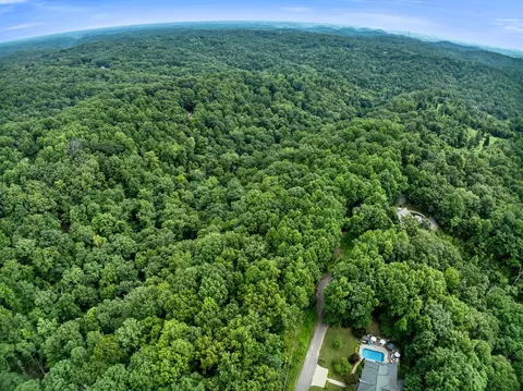 4672 Heath Rd, Nashville, TN 37221