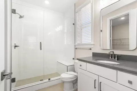 Bath - 1925 Harmony Rd E, Spring Hill, TN 37174 photo 4 of 5