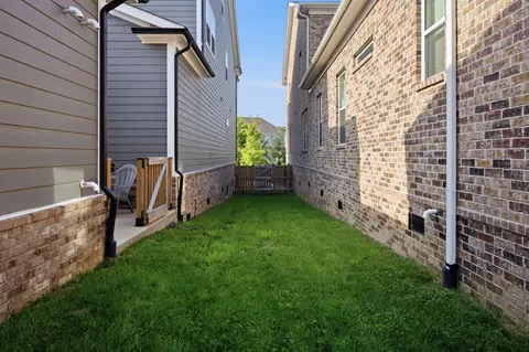 Exterior - 415 Dewar Dr, Franklin, TN 37064 photo 12 of 18