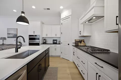 Kitchen - 415 Dewar Dr, Franklin, TN 37064 photo 1 of 1