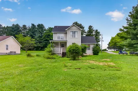 384 Miller Rd, Signal Mountain, TN 37377