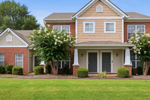 919 Seven Oaks Blvd, Smyrna, TN 37167