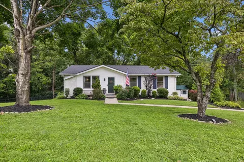 5915 Kinsdale Dr, Nashville, TN 37211