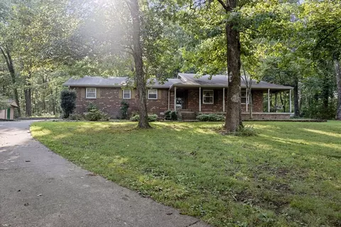 410 Rocky Valley Rd, Lebanon, TN 37090