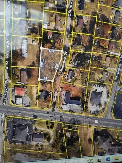 5004 Collinwood Dr, Clarksville, TN 37042