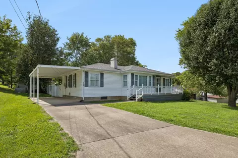 119 Hogan Rd, Gordonsville, TN 38563
