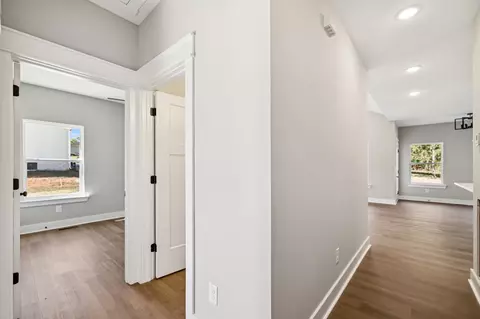 Entry Way - 1439 Caney Branch Rd, Morrison, TN 37357 photo 2 of 3