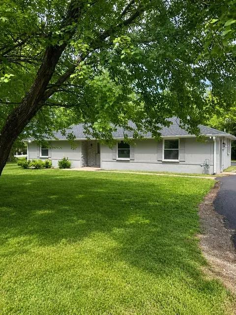 315 Pioneer Dr, Smyrna, TN 37167