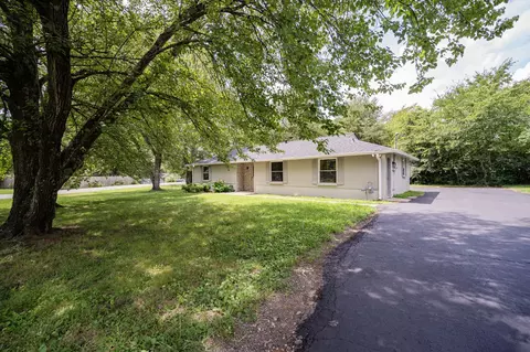 315 Pioneer Dr, Smyrna, TN 37167