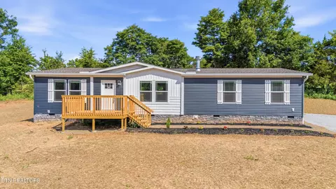 160 Copenhaver Rd, Lenoir City, TN 37771