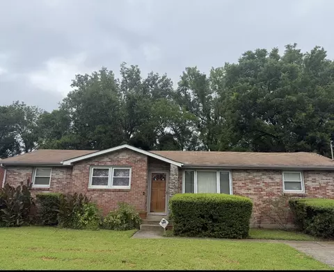 718 Rowan Dr, Nashville, TN 37207