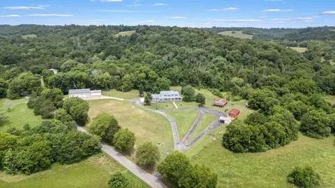 448 County Line Rd, Lynchburg, TN 37352