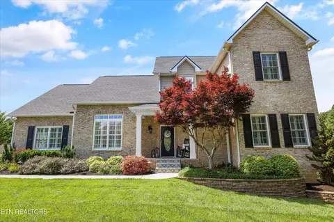 64 Rolling Links Blvd, Oak Ridge, TN 37830