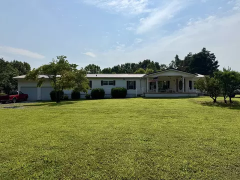 368 Bishop Troutt Rd, Westmoreland, TN 37186