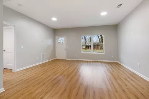 Living - 103 Mack St, Dickson, TN 37055 photo 1 of 4