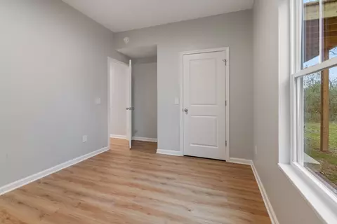 Bedroom - 103 Mack St, Dickson, TN 37055 photo 4 of 4