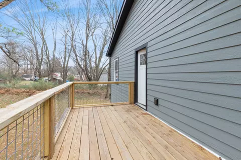 Exterior - 103 Mack St, Dickson, TN 37055 photo 6 of 10