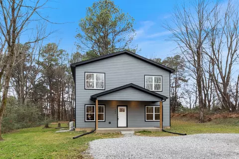 Exterior - 103 Mack St, Dickson, TN 37055 photo 2 of 10