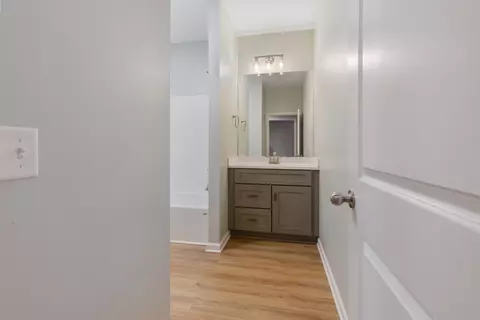 Entry Way - 103 Mack St, Dickson, TN 37055 photo 2 of 3
