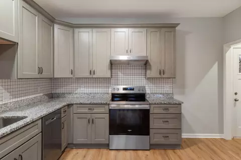 Kitchen - 103 Mack St, Dickson, TN 37055 photo 3 of 4
