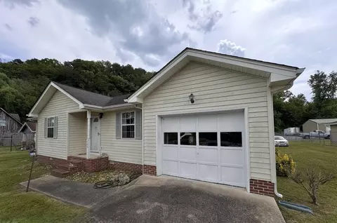 346 Ducktown St, Soddy Daisy, TN 37379