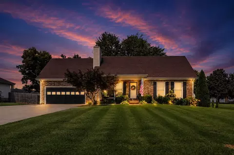 162 Lancashire Dr, Clarksville, TN 37043