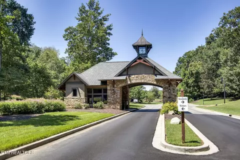 942 Black Rock Run, Loudon, TN 37774