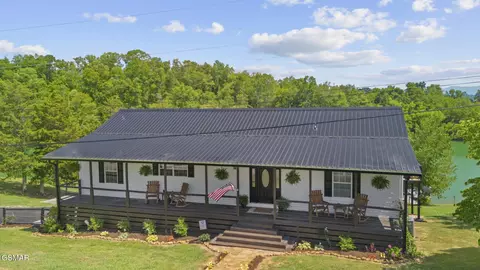 1033 Sunset View Rd, Sevierville, TN 37876