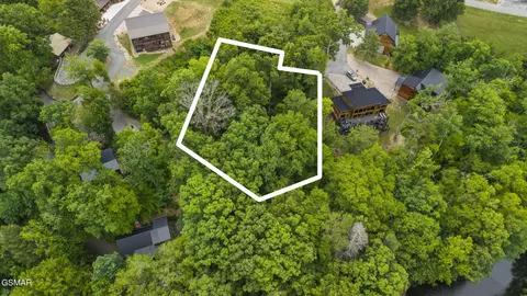 135 Wild Heron Way, Sevierville, TN 37862