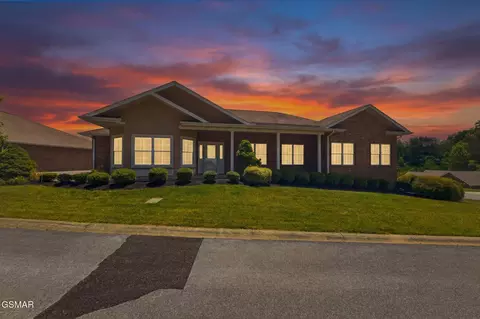 2119 Zion Dr, Sevierville, TN 37862